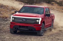 Research 2024 Ford F-150 Lightning
